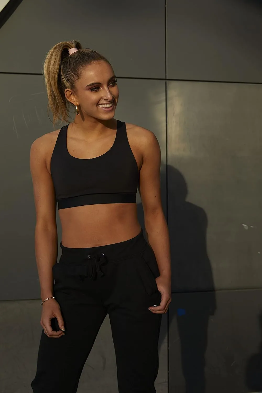 Champion Women's Sports Bra, Absolute, Moisture Wicking Bra, Moderate Support Sports Bra
