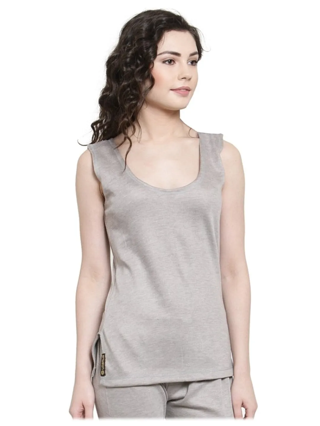 WOMEN'S CUT SLEEVES THERMAL TOP