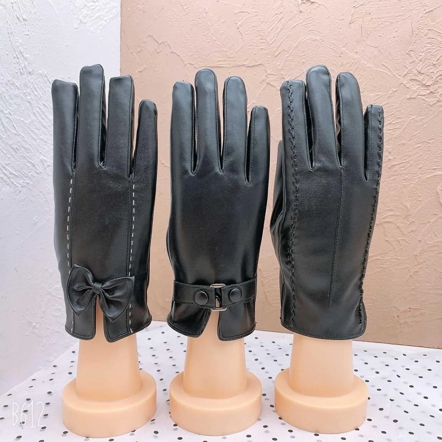 Womens Gloves Winter Touc Screen Texting Phone Windproof Gloves for Women Winter Gloves Women Toucscreen